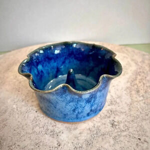 Vintage Oquinn‎ Pottery Apple Baking Dish Blue Signed by Artist 2003
